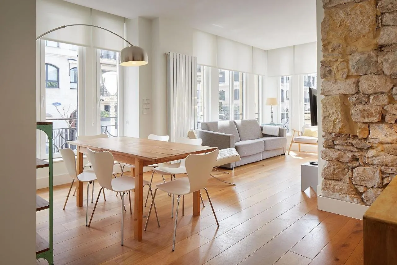 The Rentals Collection - Beduria San Sebastian Apartment