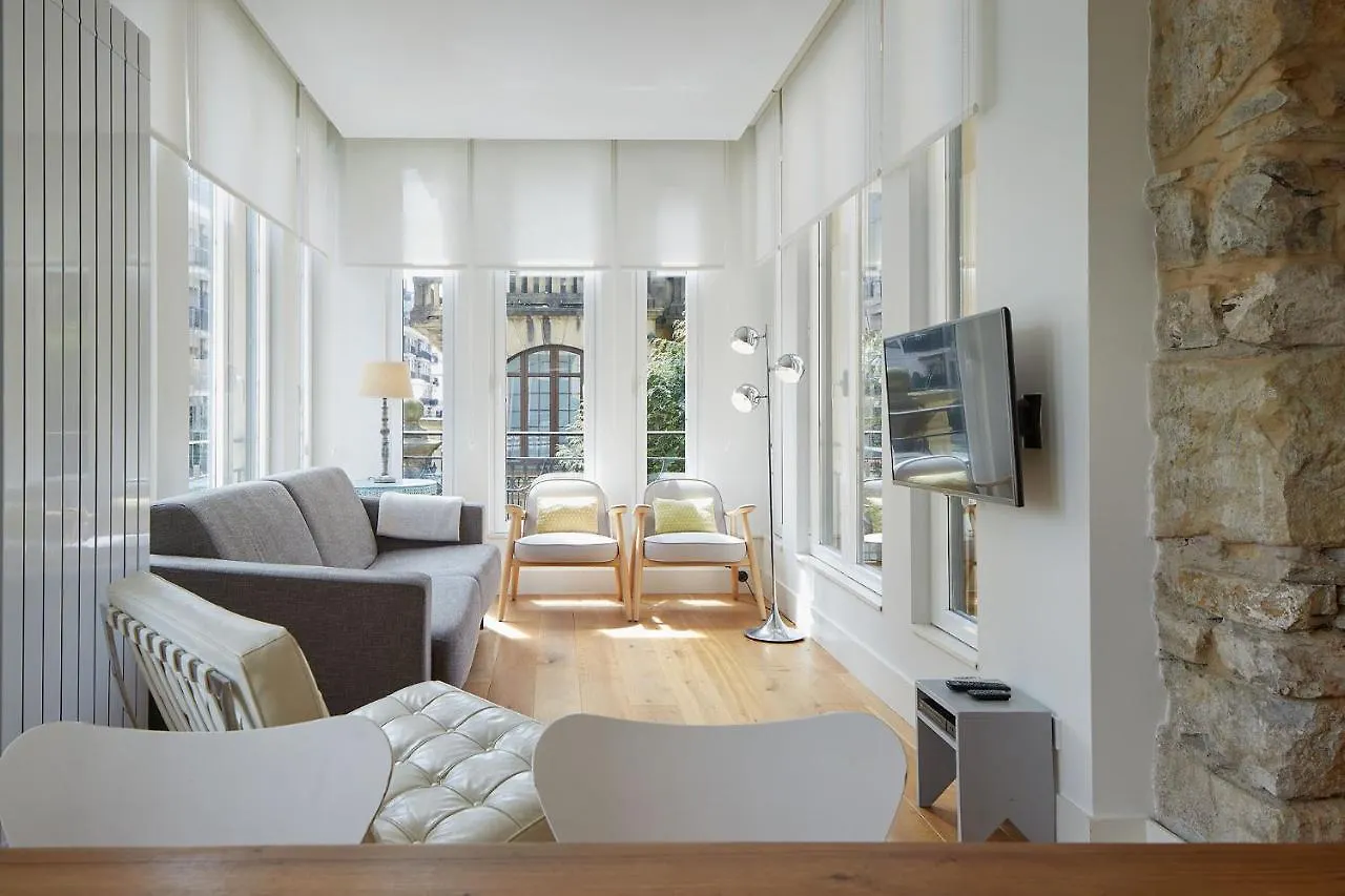 The Rentals Collection - Beduria San Sebastian